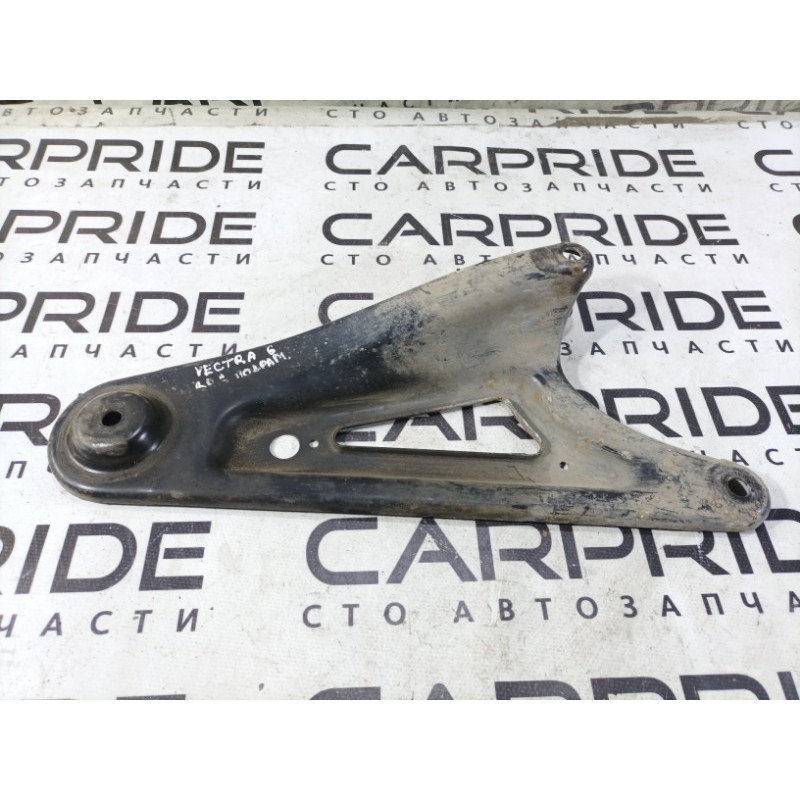 Кронштейн подрамника (подвеска) Opel Vectra C 2004 2.2 302062