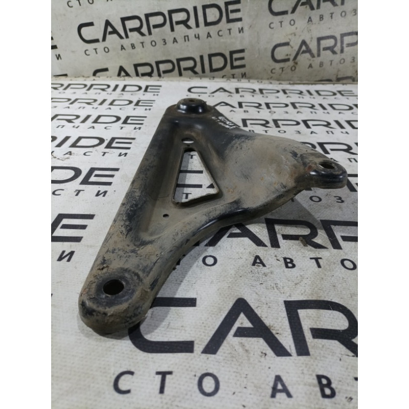 Кронштейн подрамника (подвеска) Opel Vectra C 2004 2.2 302062