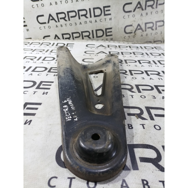 Кронштейн подрамника (подвеска) Opel Vectra C 2004 2.2 302062