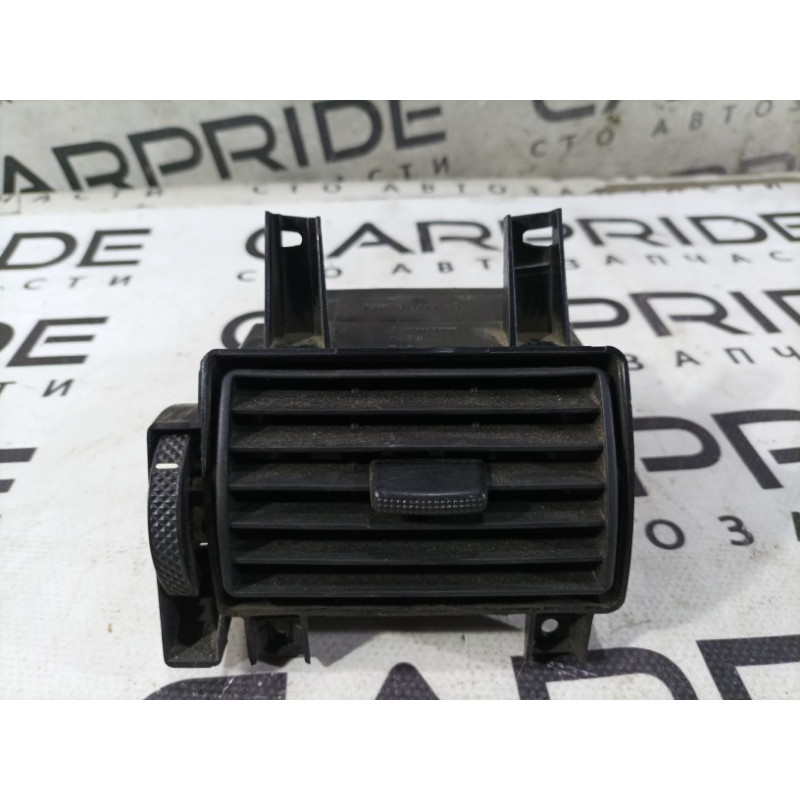 Дефлектор воздуховода (салон) Ford Transit Connect 1 2005 1.8L 2t1h19c696ac