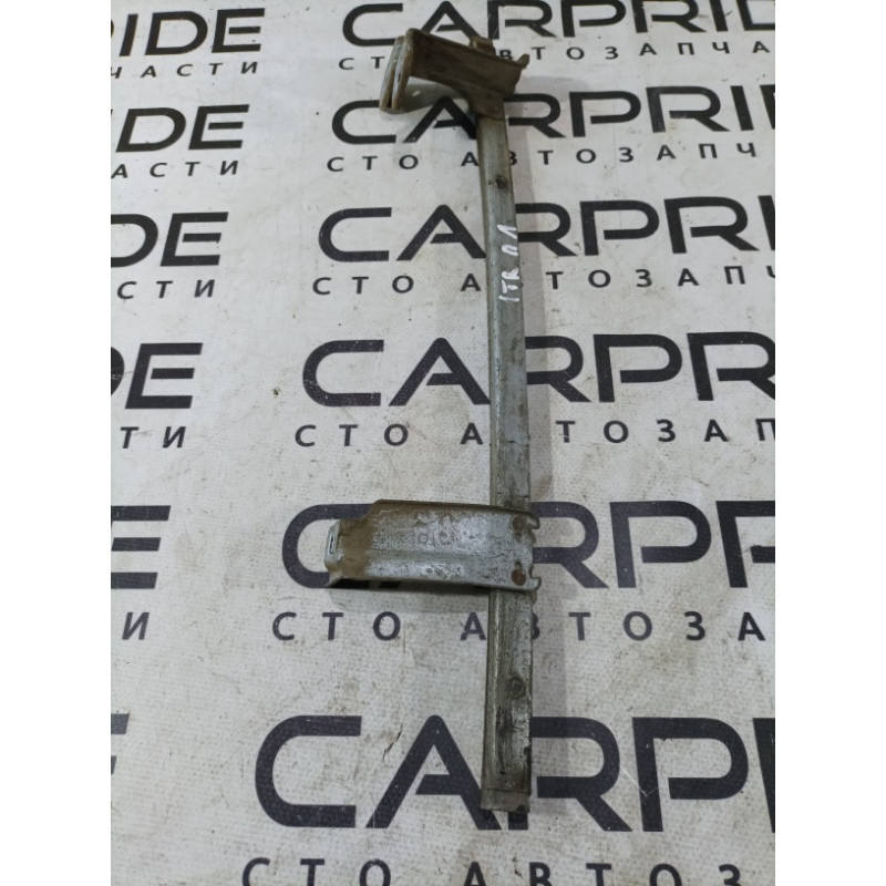 Направляющая стекла двери (кузов и элементы) Ford Transit Connect 1 2005 1.8L 4379165