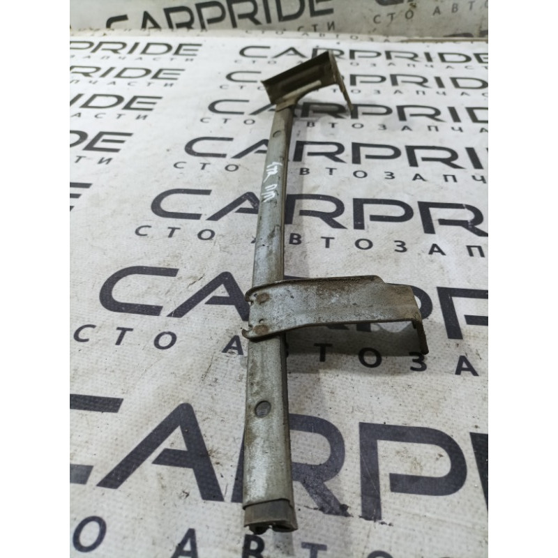 Направляющая стекла двери (кузов и элементы) Ford Transit Connect 1 2005 1.8L 4379164