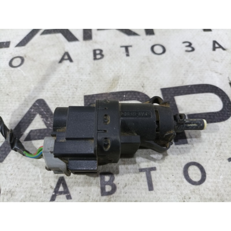 Концевик педали тормоза (электрика / датчики) Ford Transit Connect 1 2005 1.8L 3m5t13480ab