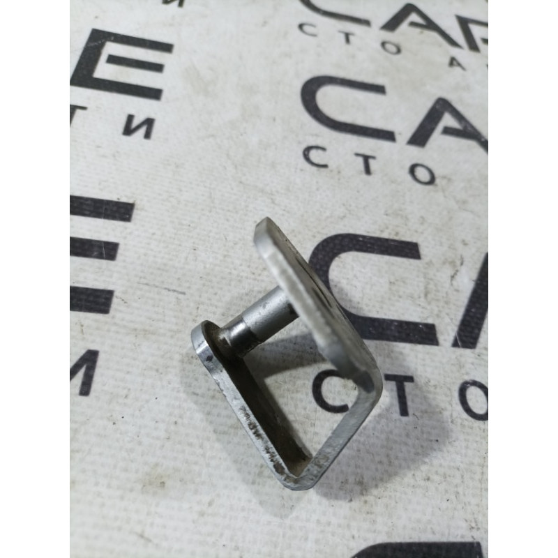 Ответная часть замка двери (кузов и элементы) Ford Transit Connect 1 2005 1.8L 2t14v21982bd