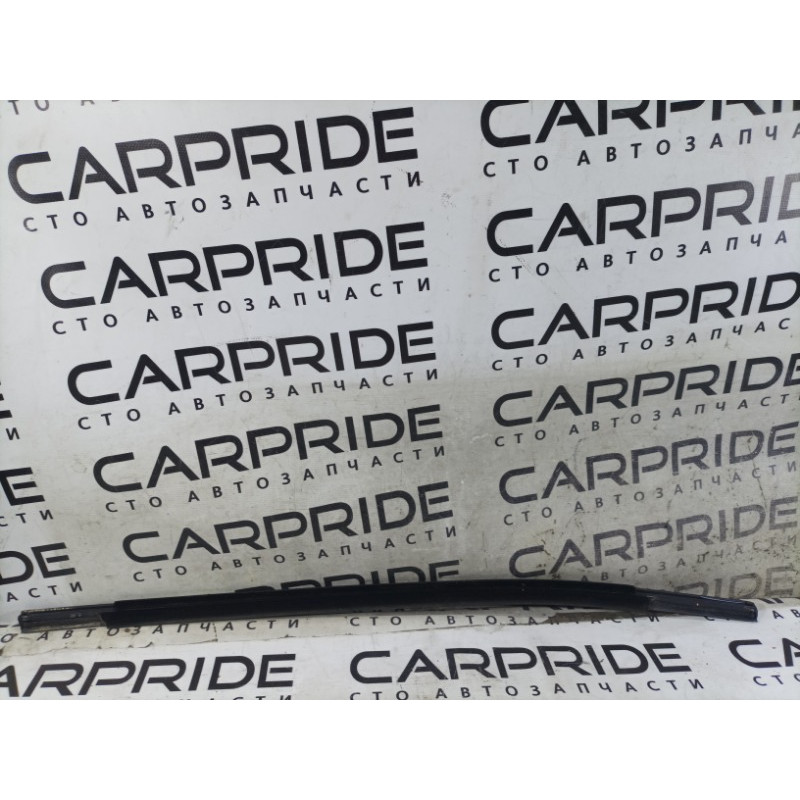 Молдинг стекла (кузов и элементы) Jeep Compass MP 2018 2.4 68242131AA
