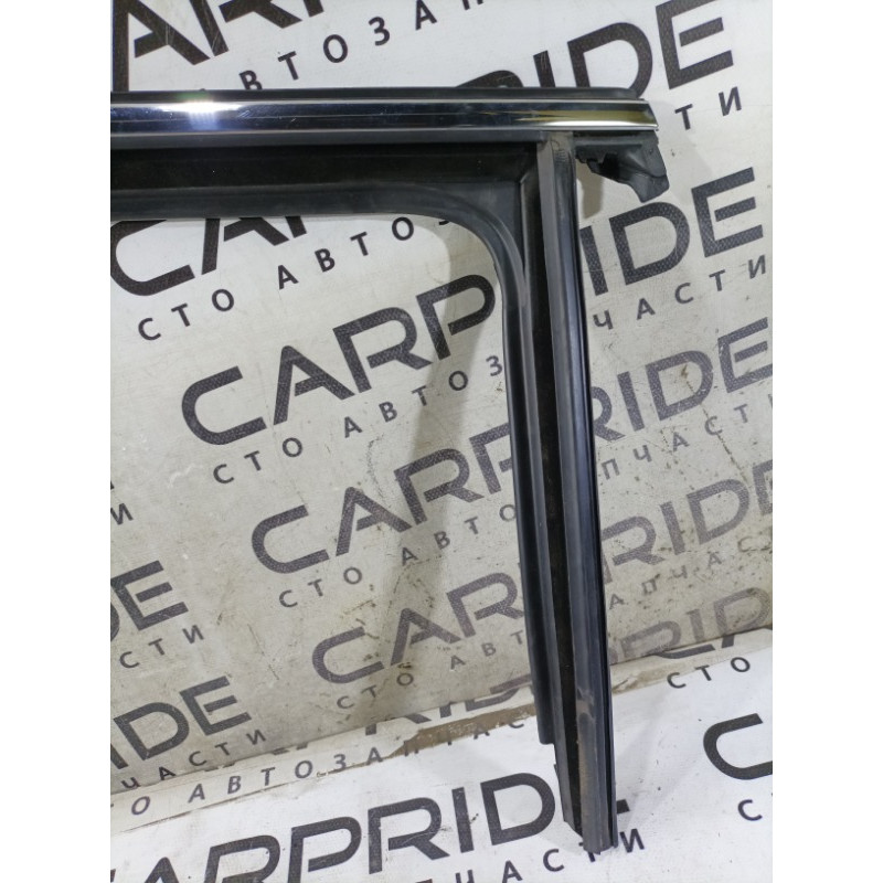 Молдинг стекла (кузов и элементы) Jeep Compass MP 2018 2.4 68242127AB