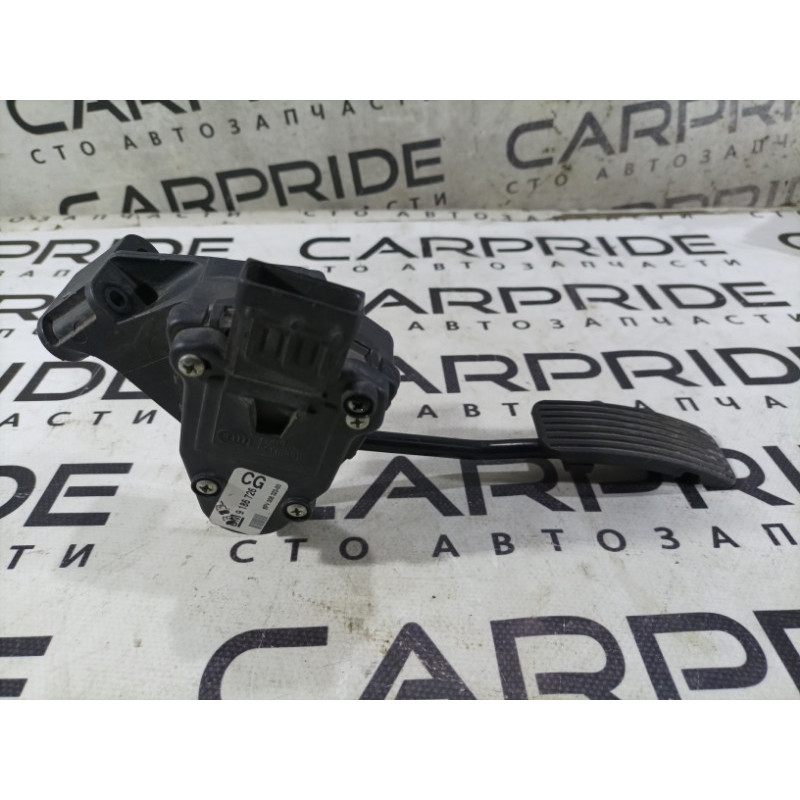 Педаль газа (электрика двигателя) Opel Vectra C 2008 2.2 YH 9186726