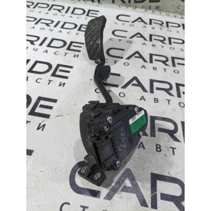 Педаль газа (электрика двигателя) Audi A4 B7 8e2721523a