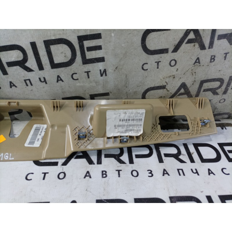 Накладка замка кришки багажника (салон) Mercedes-Benz GL X164 2012 4.6 a1647400130