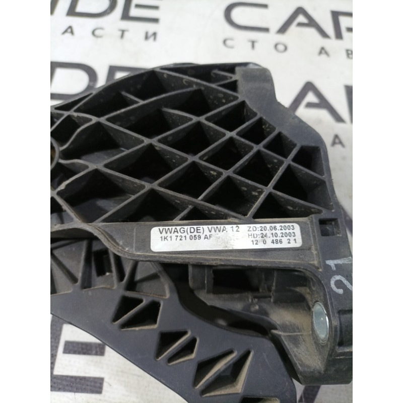 Педаль сцепления (салон) Volkswagen Golf 1K 2004 2.0 BKD 1k1721059af