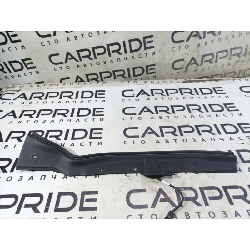 Накладка крышки багажника (кузов и элементы) Cadillac Xt5 1 2016 3.6 23172147