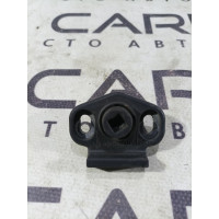 Відбійник кришки багажника