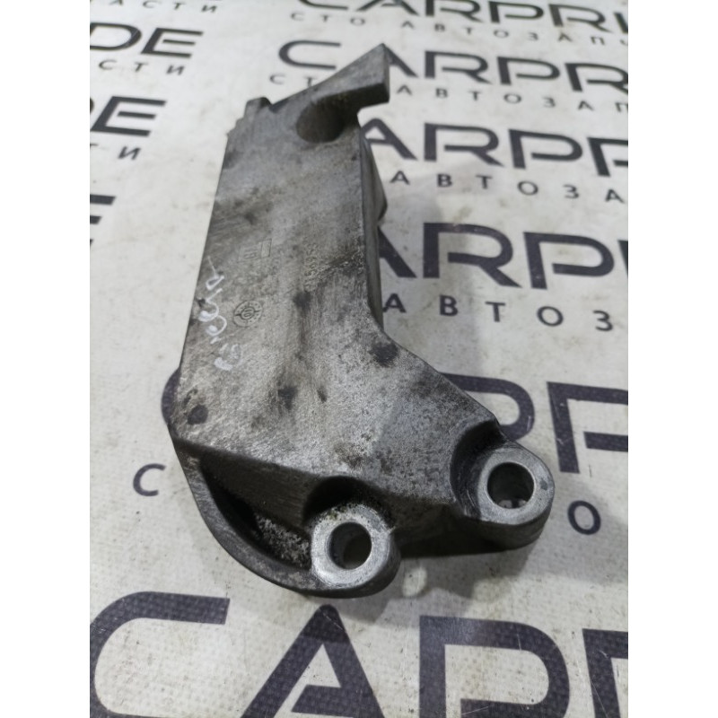 Кронштейн подушки двигателя (кронштейны двигателя) Opel Vectra C 2004 2.2 9156953