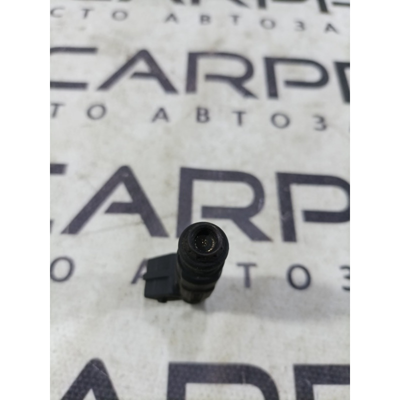 Форсунка топливная (топливная система) Ford Transit Connect 1 2005 1.8L 1111848