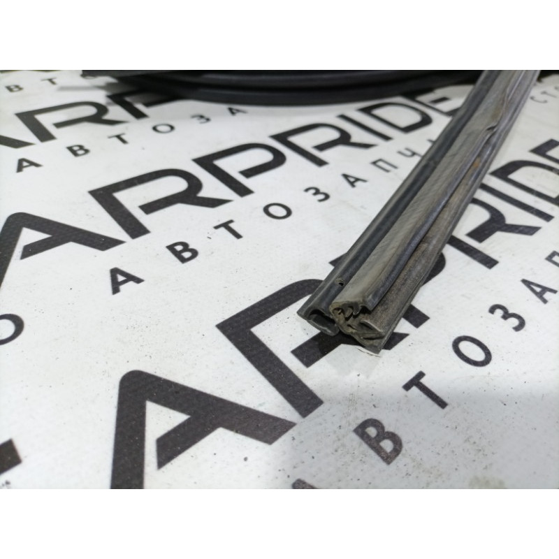 Уплотнитель проема багажника (кузов и элементы) Nissan Juke F15 2013 1.6 908301KA0C