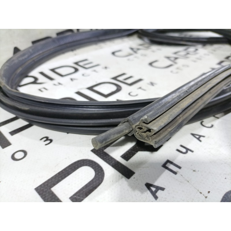 Уплотнитель проема багажника (кузов и элементы) Nissan Juke F15 2013 1.6 908301KA0C