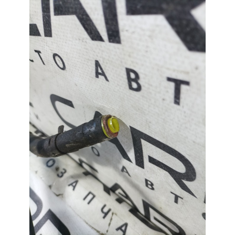 Трубка масляная (двигатель и элементы) Ford Transit Connect 1 2005 1.8L 1329670