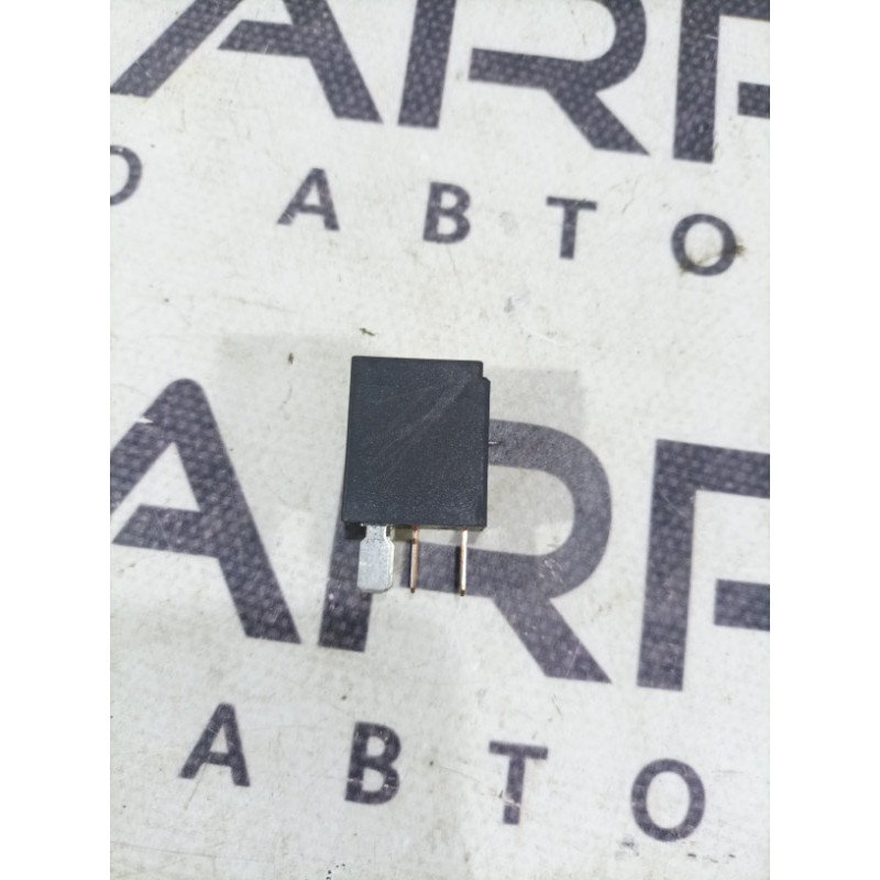 Реле (электрика) Ford Focus MK3 2016 2.0 6g9t14b192aa