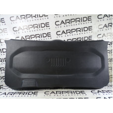 Обшивка крышки багажника