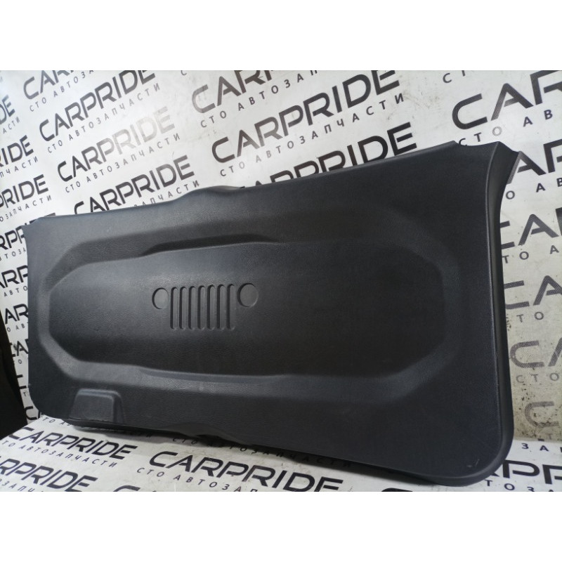 Обшивка крышки багажника (салон) Jeep Renegade BU 2020 2.4 5VY06LXHAA