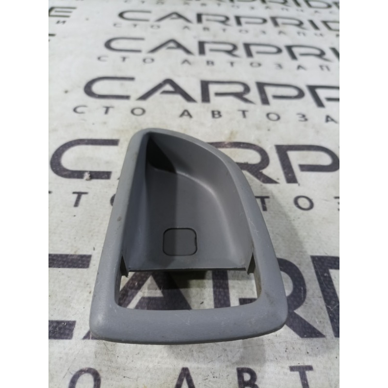 Накладка ручки внутренней (салон) KIA Sorento BL 2007 2.5 CRDI 826213e000