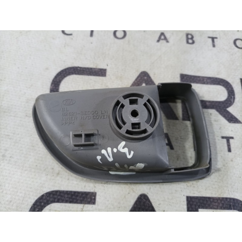 Накладка ручки внутренней (салон) KIA Sorento BL 2007 2.5 CRDI 826213e000