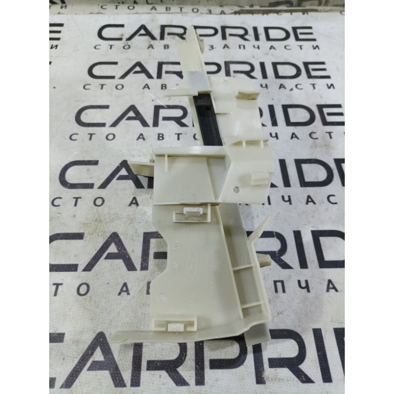 Направляющая стекла двери (кузов и элементы) FORD Focus MK3 2013 2.0 cm51a219a64fc
