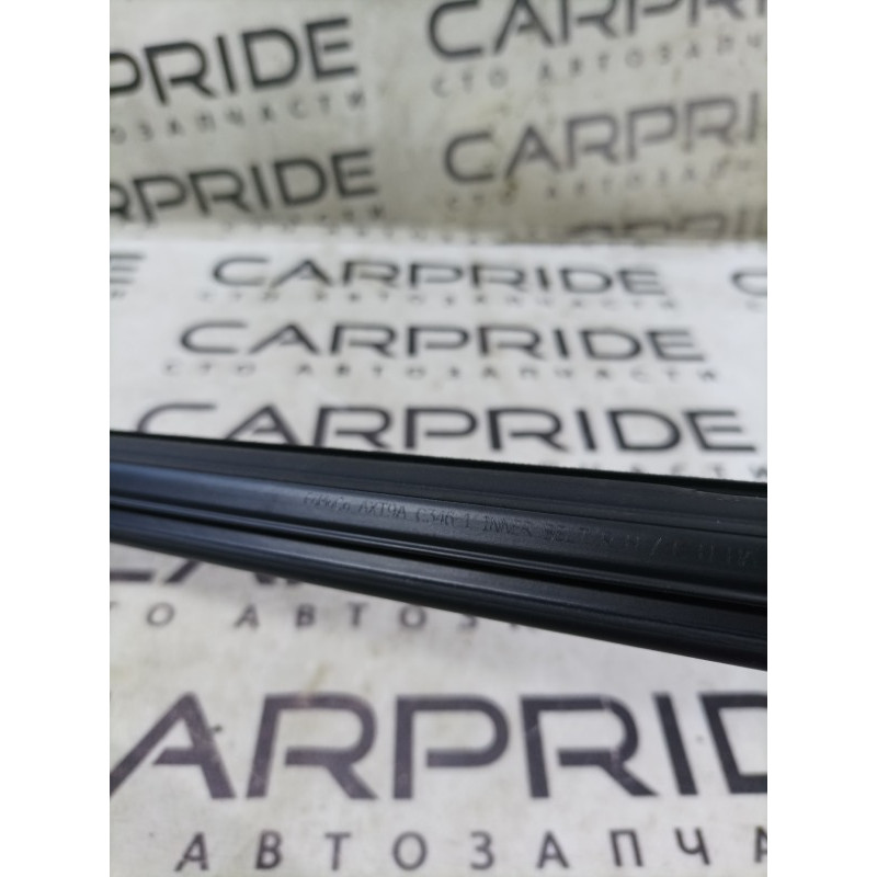 Молдинг стекла внутренний (наружные элементы кузова) FORD Focus MK3 2013 2.0 DM5Z5821456A