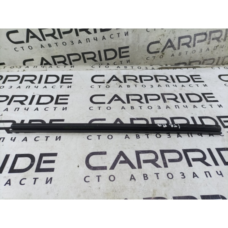 Молдинг стекла внутренний (наружные элементы кузова) Ford Transit Connect 1 2005 1.8L 5194022