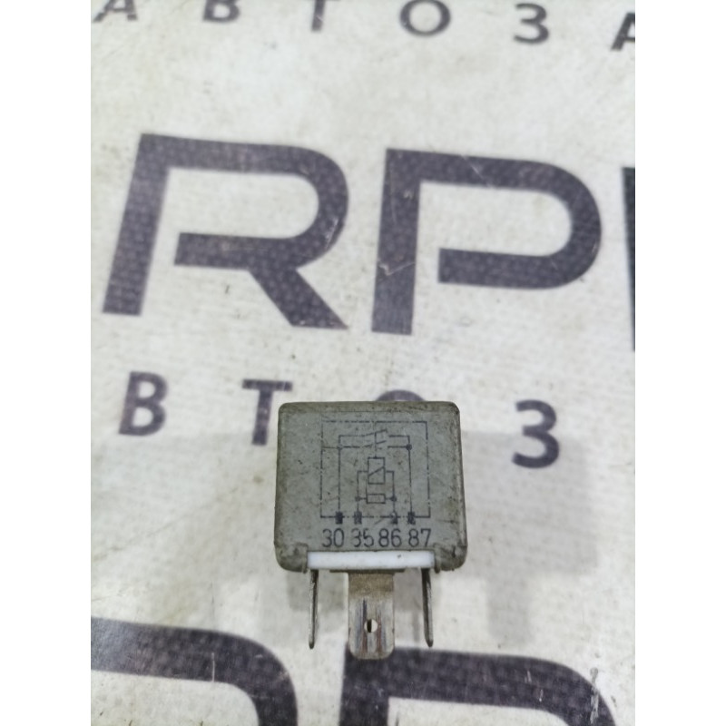 Реле (электрика) AUDI A6 C5 2001 2.5 AKE 443951253k