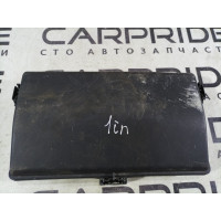 Крышка блока предохранителей