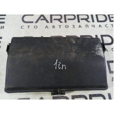 Крышка блока предохранителей