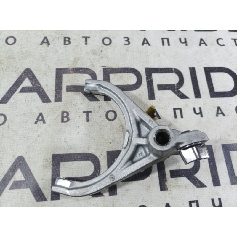 Вилка КПП (трансмиссия) Ford Focus MK3 2016 2.0 AE8Z7230D