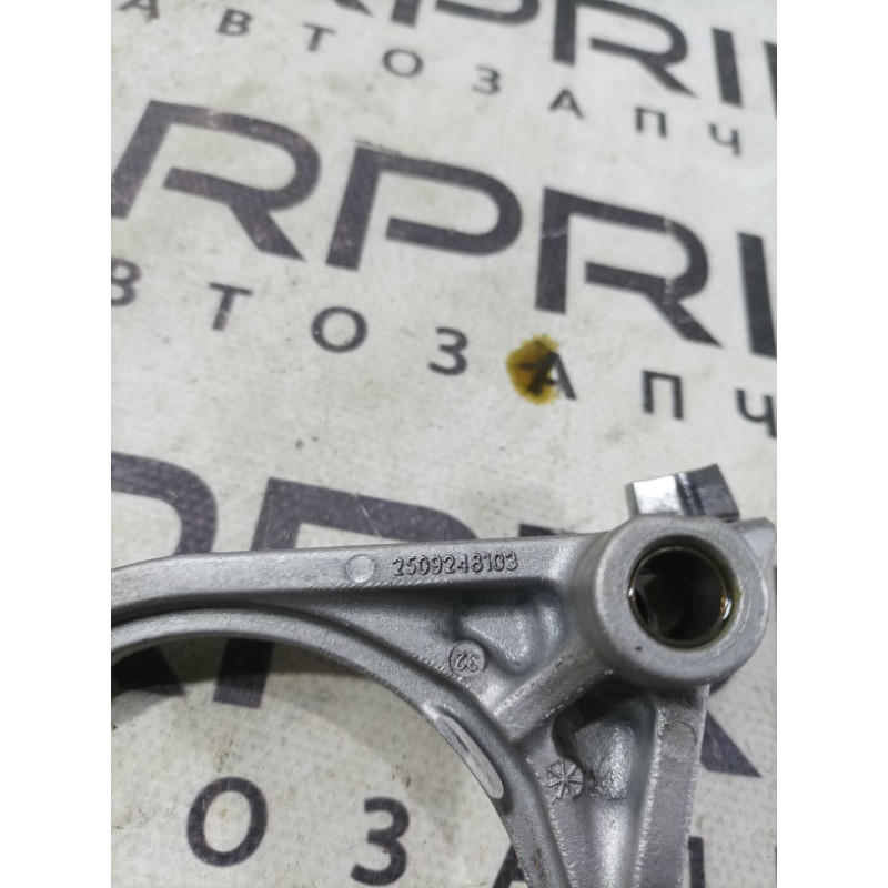 Вилка КПП (трансмиссия) Ford Focus MK3 2016 2.0 AE8Z7230D