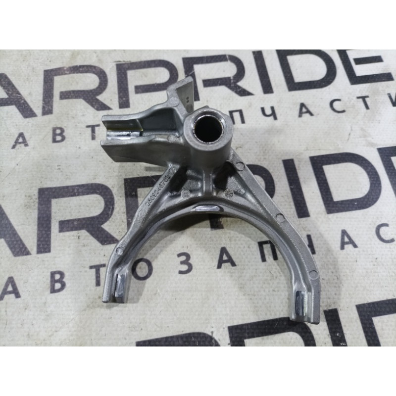 Вилка КПП (трансмиссия) Ford Focus MK3 2016 2.0 AE8Z7230B