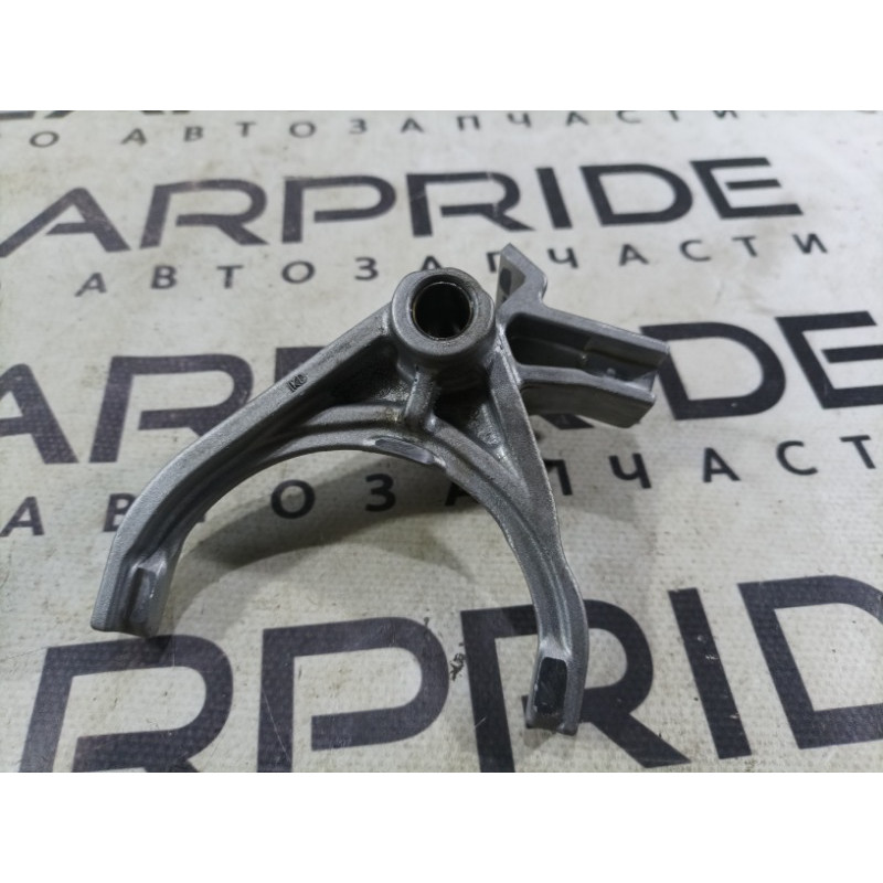 Вилка КПП (трансмиссия) Ford Focus MK3 2016 2.0 AE8Z7230B