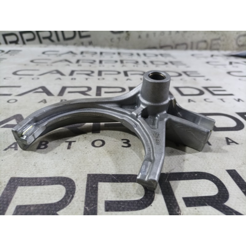 Вилка КПП (трансмиссия) Ford Focus MK3 2016 2.0 AE8Z7230C