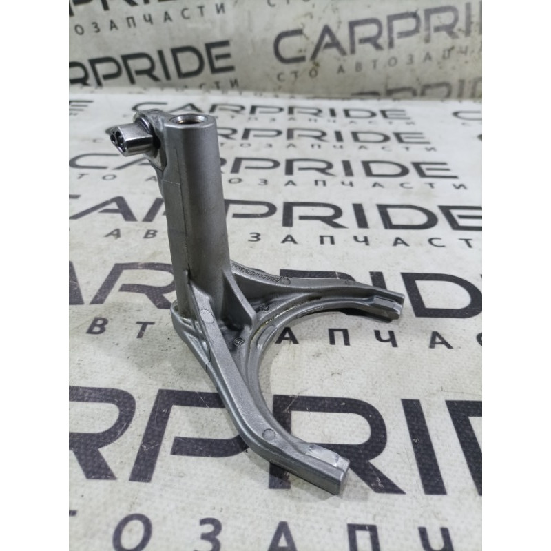 Вилка КПП (трансмиссия) Ford Focus MK3 2016 2.0 AE8Z7230A