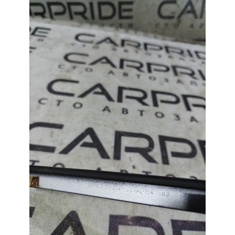 Молдинг лобового стекла (кузов и элементы) BMW 3-series E90 2006 N46B20 7179264