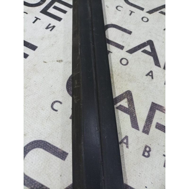 Молдинг двери внешний (кузов и элементы) BMW 7-series E32 1990 M70b50 51131969204