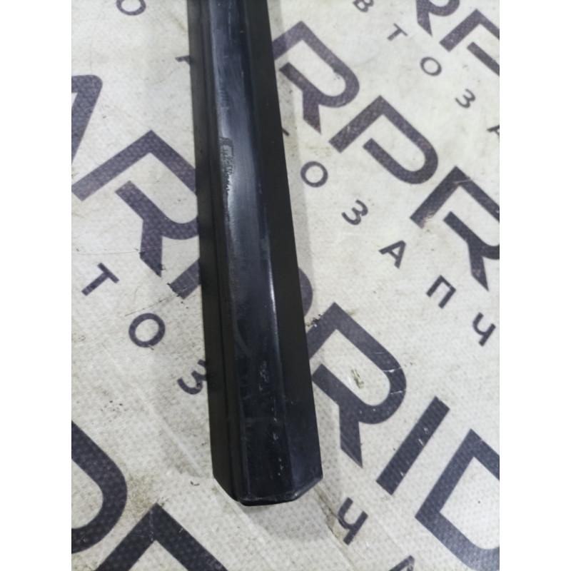 Молдинг двери внешний (кузов и элементы) BMW 3-series E30 M21d24 51131962462