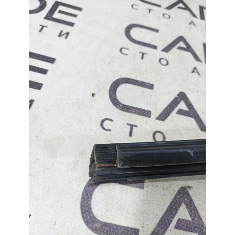 Молдинг стекла внутренний (наружные элементы кузова) Mercedes-Benz E-class W211 2006 3.2 M112.946