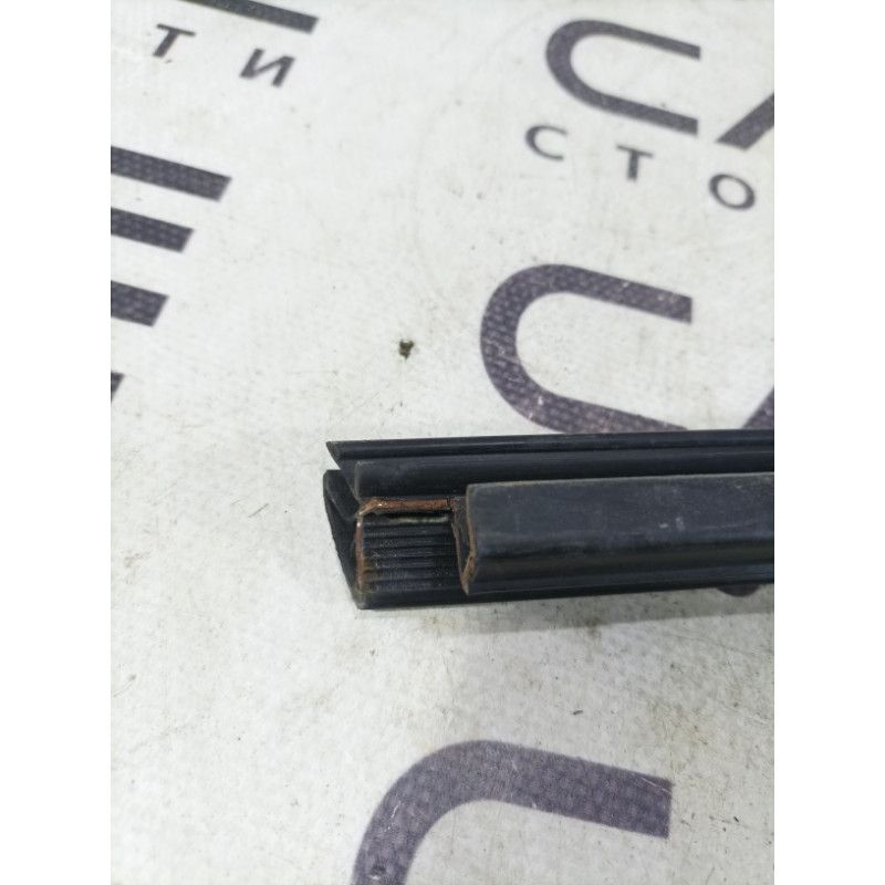 Молдинг стекла внутренний (наружные элементы кузова) Mercedes-Benz E-class W211 2006 3.2 M112.946