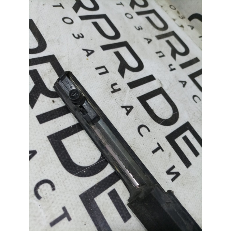 Молдинг стекла (кузов и элементы) Hyundai Santa Fe CM 2009 2.2 CRDI 832202B000