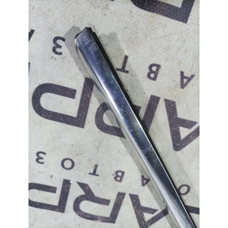 Молдинг стекла (кузов и элементы) BMW 7-series E38 1996 M60B40 51218150090