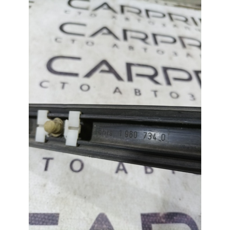 Молдинг двери внешний (кузов и элементы) BMW 3-series E36 M40B18 51131960734