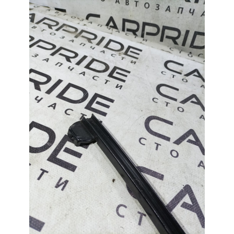 Направляющая стекла двери (кузов и элементы) Lexus RX XU30 2007 3.0 1MZ-FE