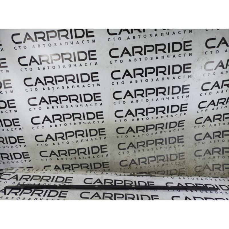 Молдинг стекла внутренний (наружные элементы кузова) Volkswagen Golf 1K 2004 2.0 BKD 1k4837477a