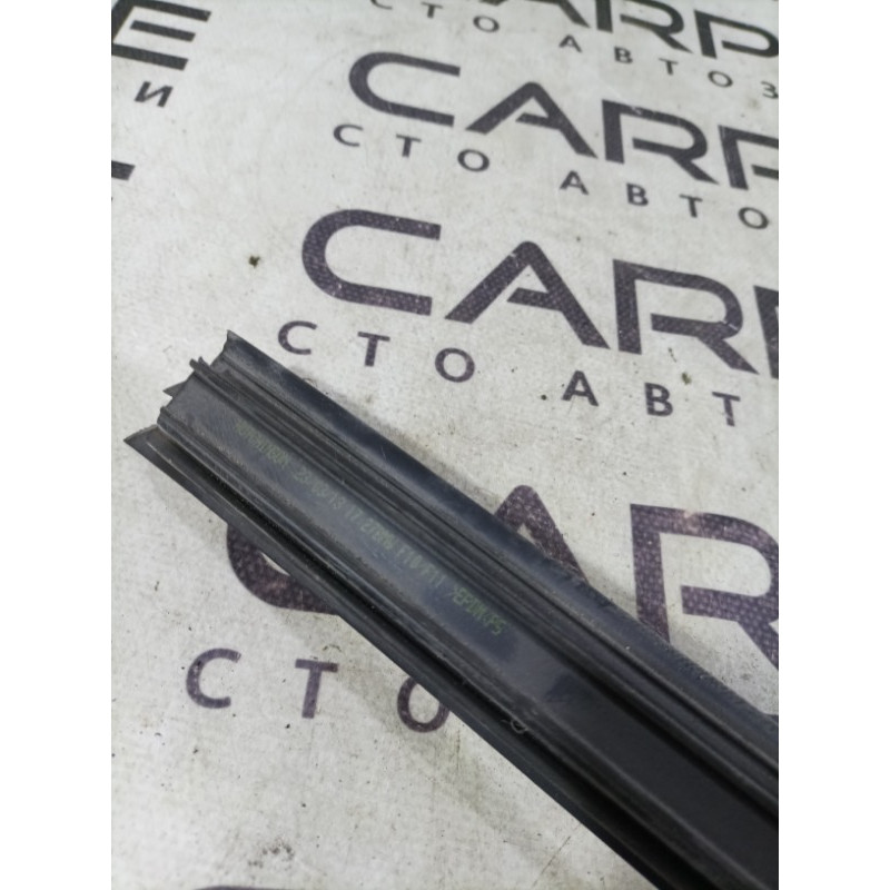 Молдинг стекла внутренний (наружные элементы кузова) BMW 5-series F10 51357230843