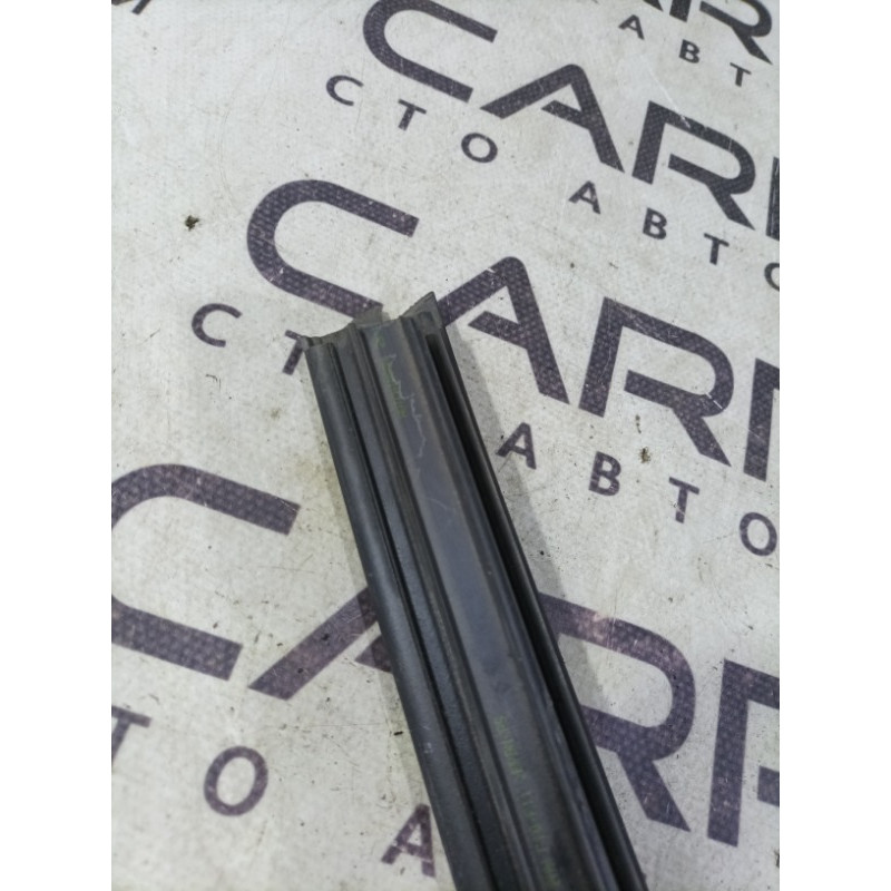 Молдинг стекла внутренний (наружные элементы кузова) BMW 5-series F10 51357230844